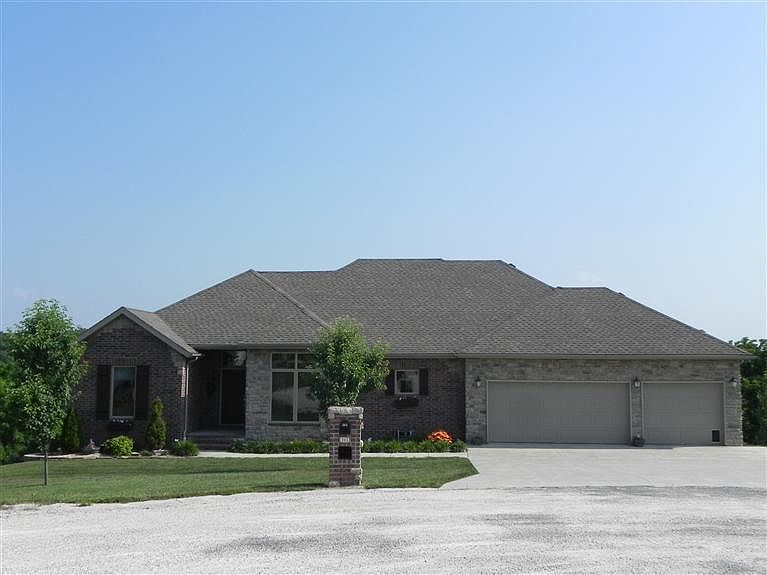1st image of 365 Thornbrooke Dr