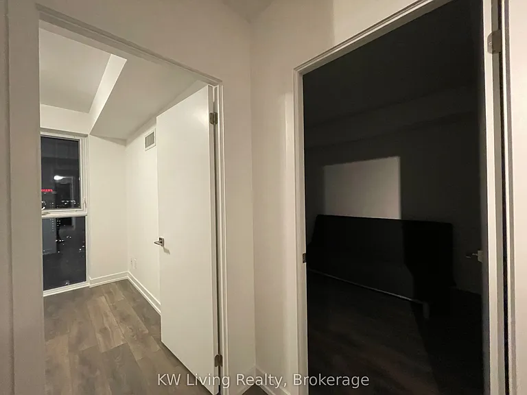 159 Wellesley St E #2102 — Photo 9