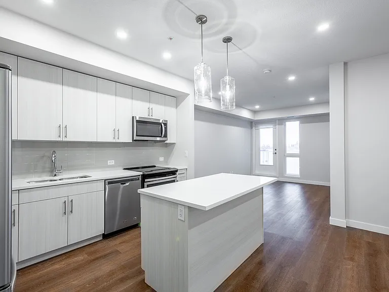 5112 Elbow Dr SW — Photo 16