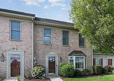 459 Stonehedge Ln — Photo 21