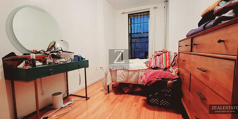 Rented by ZealEstate Group Inc | media 19