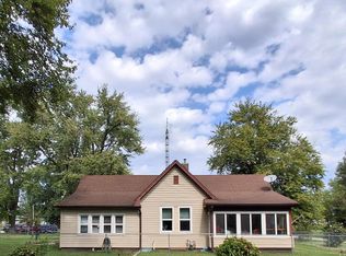 210 S Callahan St, Lyons, IN 47443