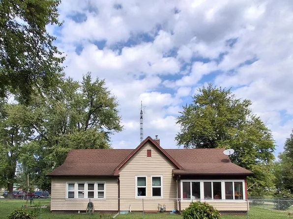 210 S Callahan St, Lyons, IN 47443