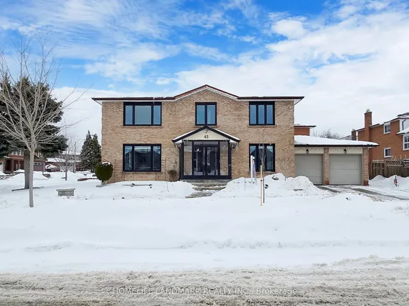 43 Triangle Villas Dr, Toronto, ON M1W 3L1