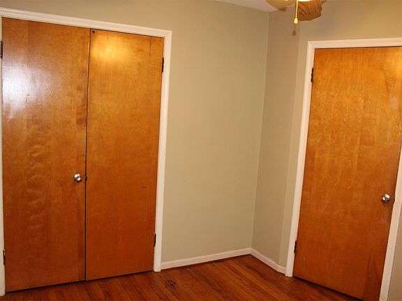 5th image of 1664 Venice St