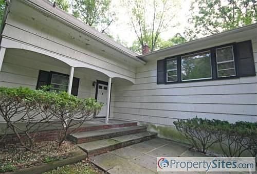 2nd image of 35 Orlando Ave