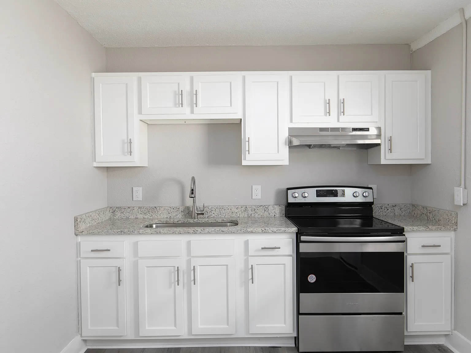 Duke Complex - 5013 Georgia Rd- Unit 3 — Photo 1