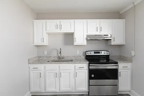 5013 9th Ct N Photo 1
