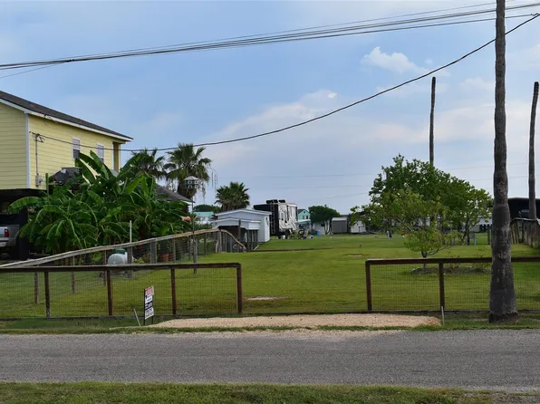 1197 County Road 202, Sargent, TX 77414