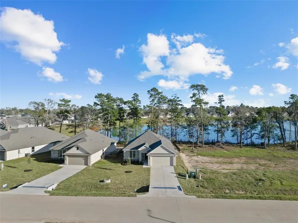457 Shoreview Drive, Conroe, TX 77303