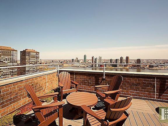 5th image of 333 E 45th St APT 26D