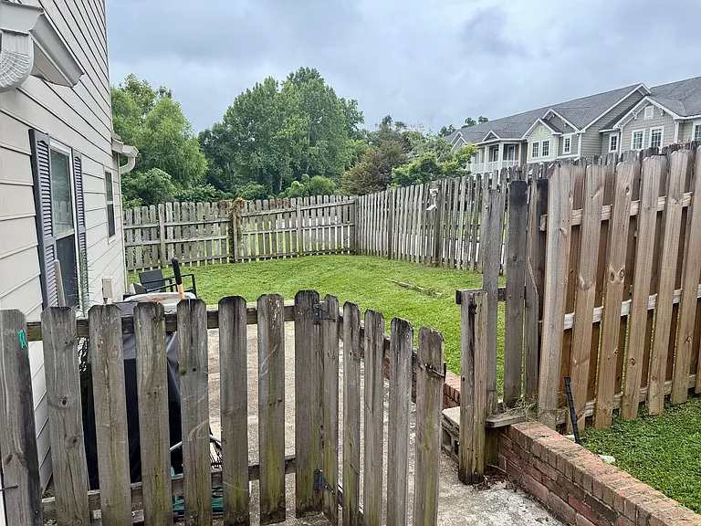 1825 Wire Rd #3 — Photo 11