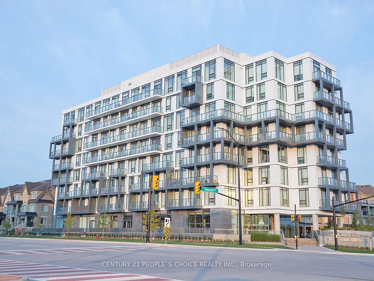 180 Veterans Dr #302 — Photo 1
