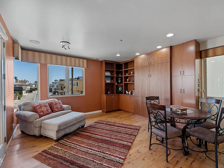 791 Mandalay Beach Rd — Photo 22