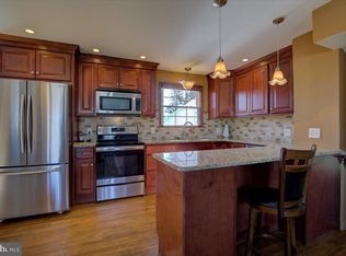 1213 Woodside Rd, Conshohocken, PA 19428