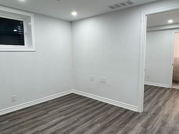 5th image of 12 Schwalm Cres