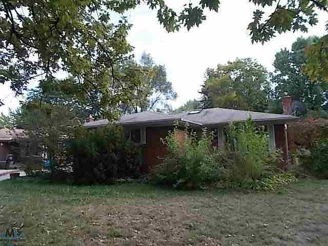 1st image of 27665 Doreen St