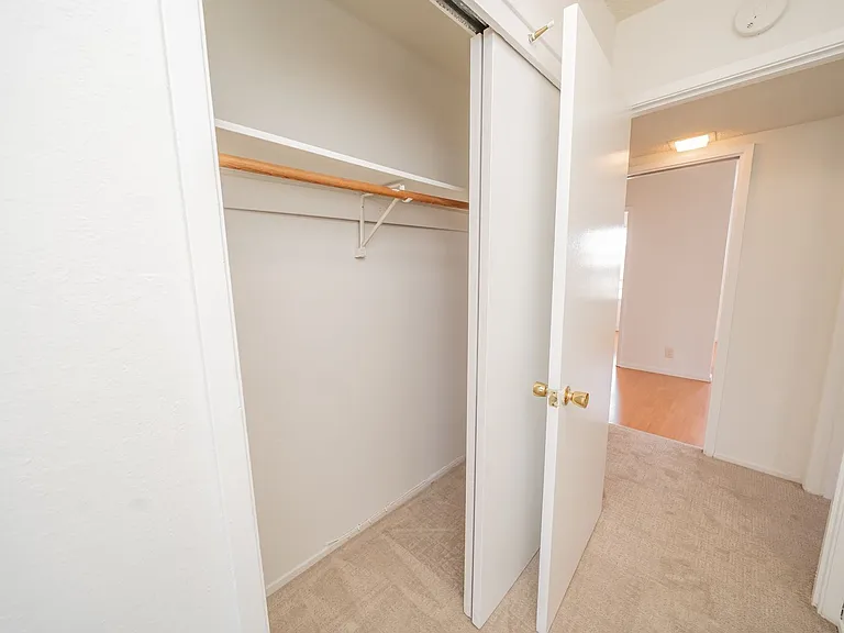 1467 Russell Street — Photo 9