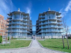 109-09 15th Ave, College Pt, NY