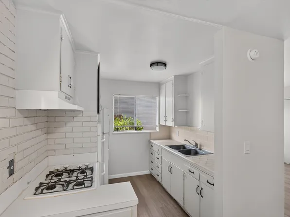 962 Lupin Dr APT 3, Salinas, CA 93906