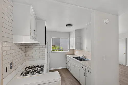 962 Lupin Dr #3 Photo 1