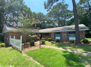 515 Myrtle Ave, Fairhope, AL 36532