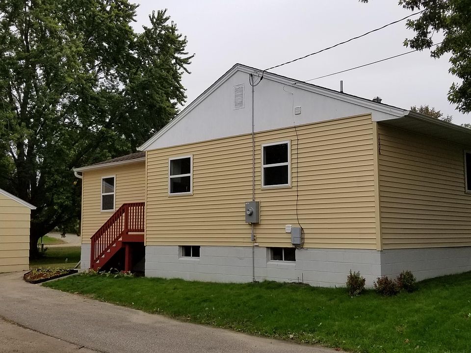 1st image of 1008 Ulstad Ave