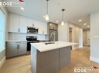 425 Market St #22, Brighton, MA 02135
