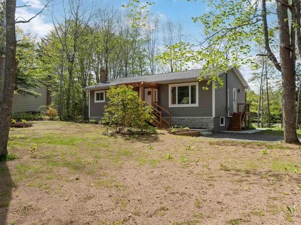 380 Hall Rd S, Kings, NS B0P 1R0