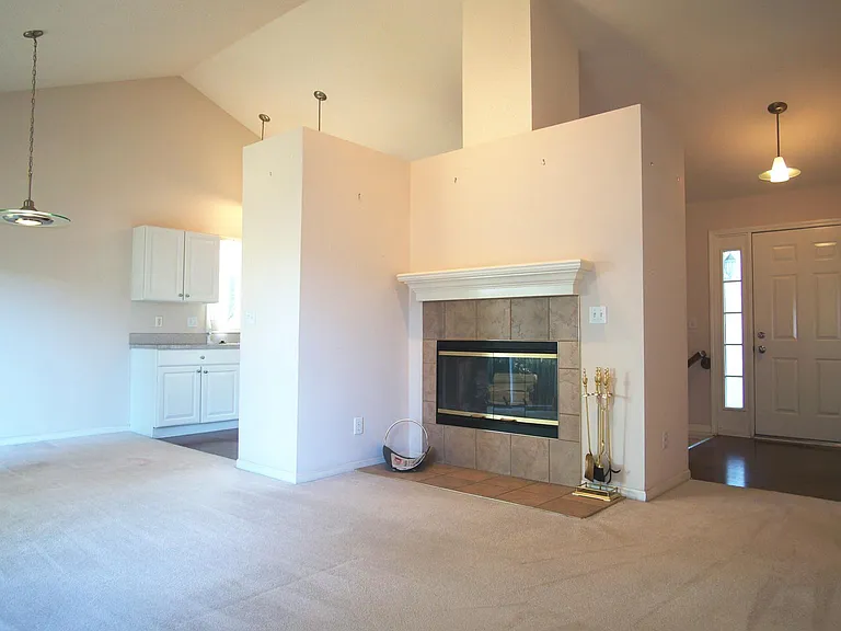 3056 E Lake Lansing Rd — Photo 10