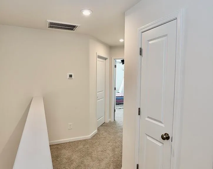 1049 Crescent Moon Loop — Photo 41