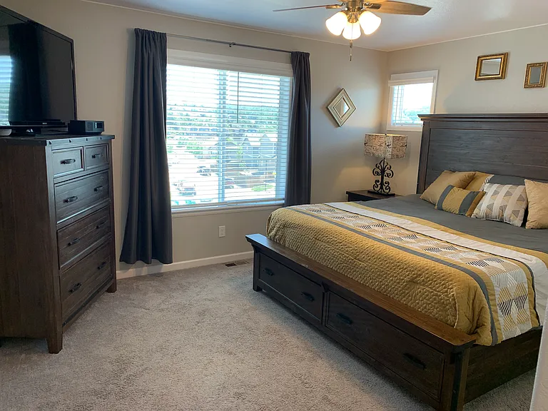 1572 Castle Creek Cir — Photo 4
