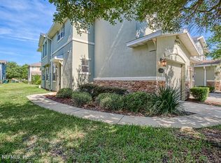 2330 Red Moon Dr, Jacksonville, FL 32216