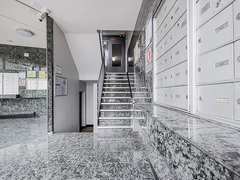 787 Vaughan Rd — Photo 11