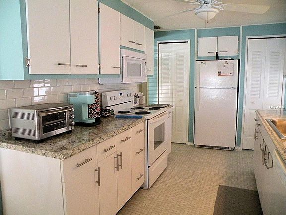 2nd image of 92 Royal Palm Cir #92