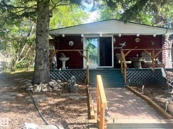 408 4th St, Yellowstone, AB T0E 1A0