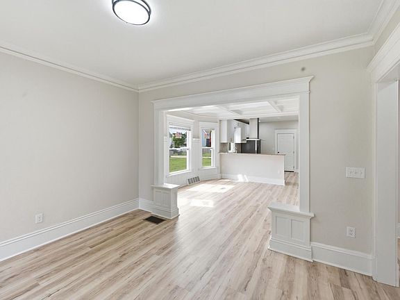 5th image of 2935 N 28th STREET #2937