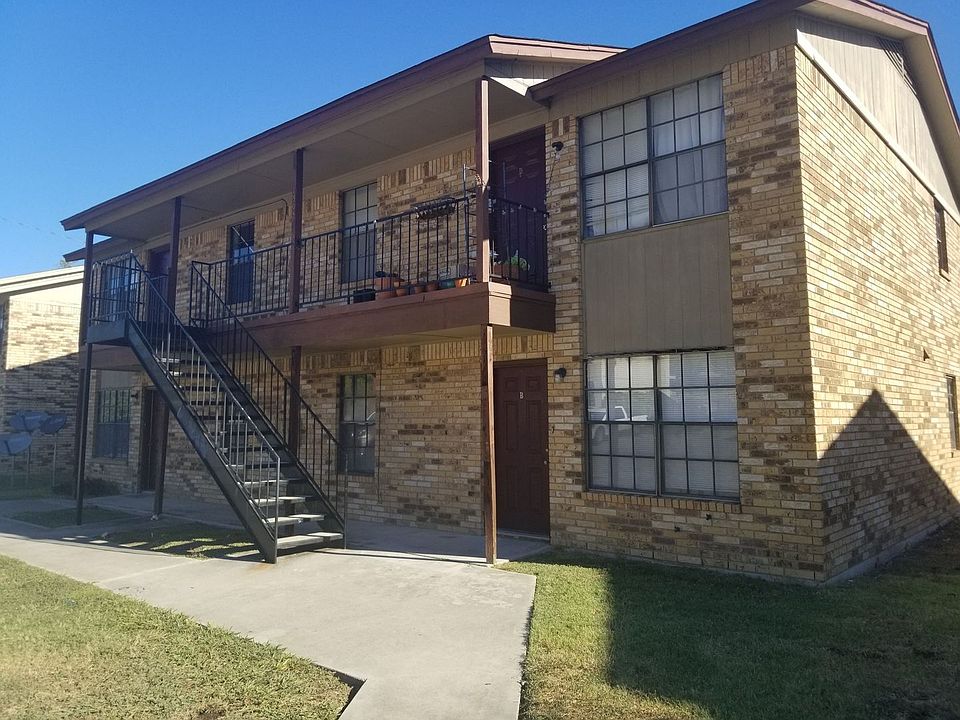 1st image of 1305 Brown Dr #A