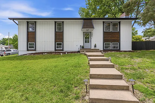 3401 Claflin Rd Photo 1