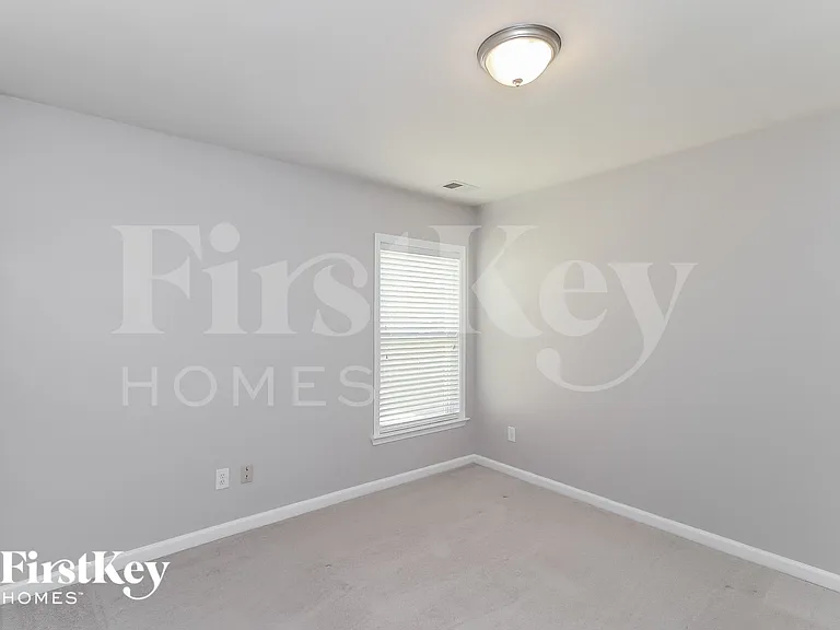 943 Mill Creek Ave — Photo 11