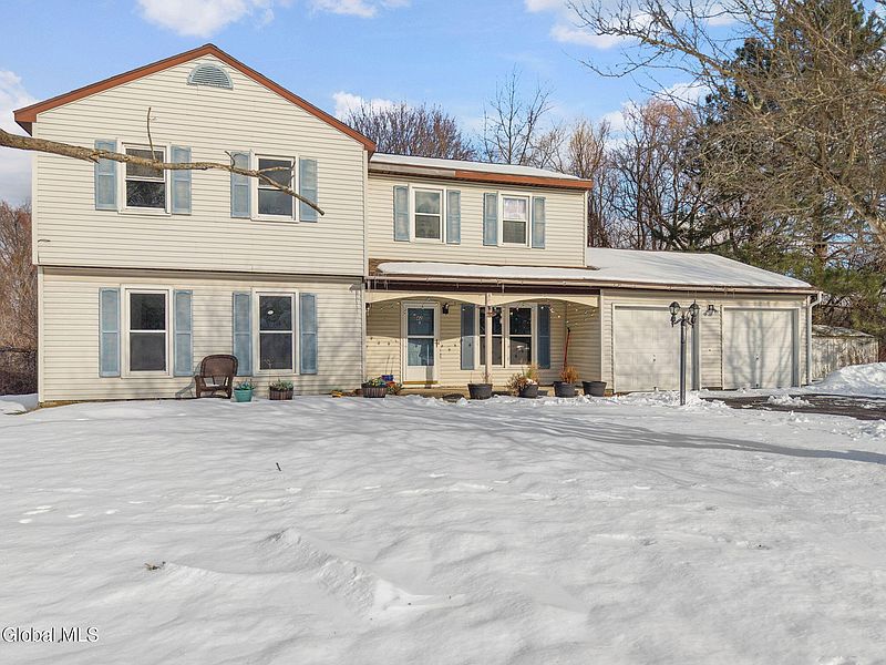 2nd image of 40-42 Hanover Drive