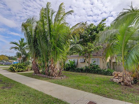 2nd image of 20221 SW 104th Ct