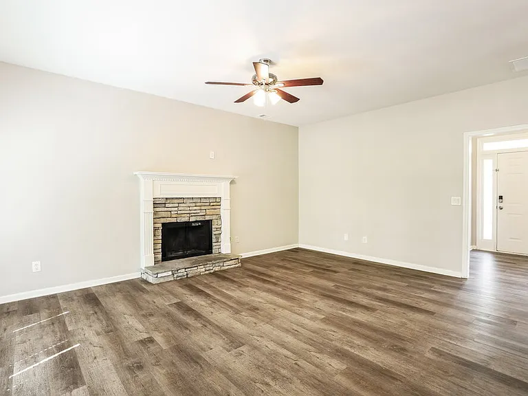 10038 Harmon Springs Dr — Photo 5
