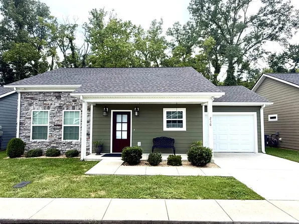 216 Nichols Dr, Woodbury, TN 37190