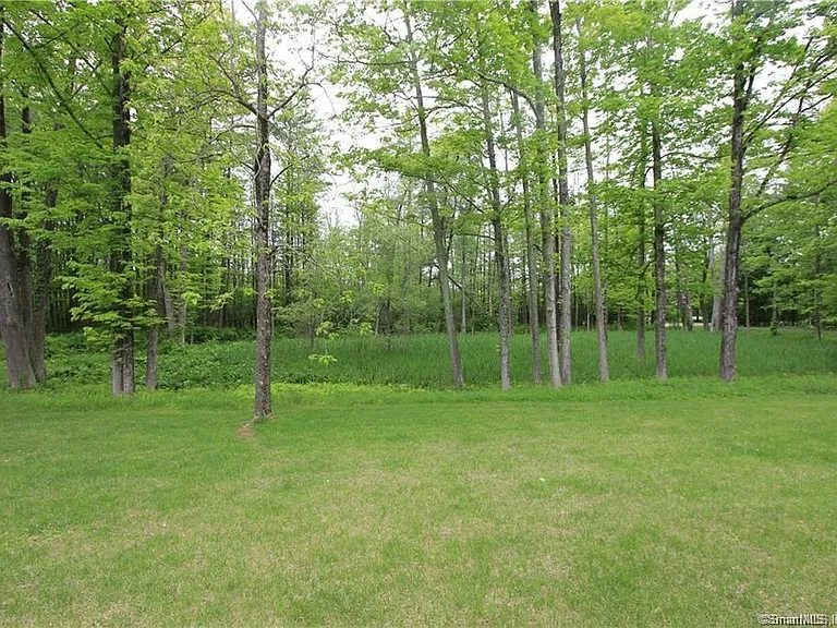3 Lilac Ln — Photo 15