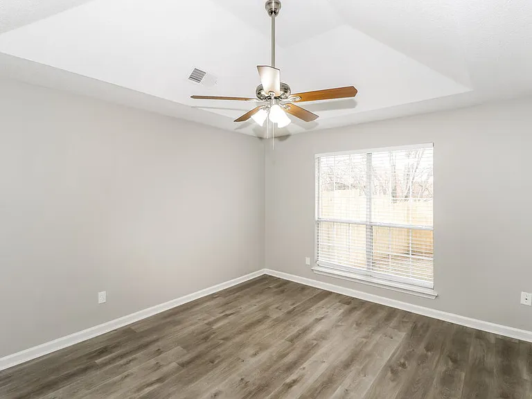 7086 Lagrange Hill Dr — Photo 9