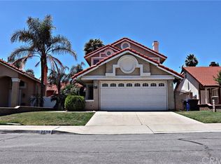 7508 Honeysuckle St, Fontana, CA 92336