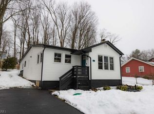 18 Lake St, Vernon Twp., NJ 07422