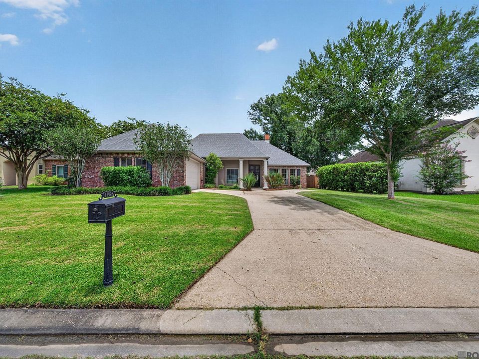 1st image of 13088 Dutchtown Lakes Dr