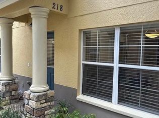 218 Draw Bridge Ln, Valrico, FL 33594
